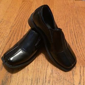 Boys black dress shoes